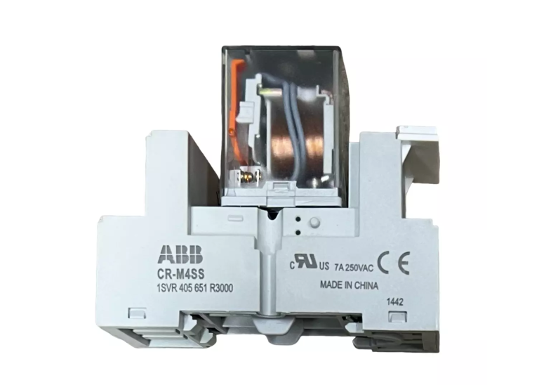 ABB CR-M4SS Relay With Socket 7a 250vac
