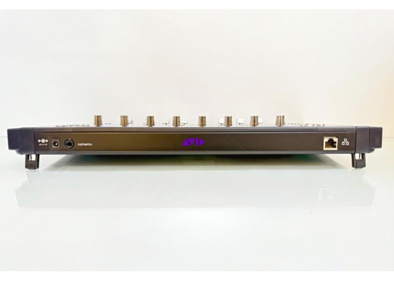 Avid Artist Mix Touch-Sensitive Fader Control Surface Avid Artist Mix Touch-Sensitive Fader Control Surface