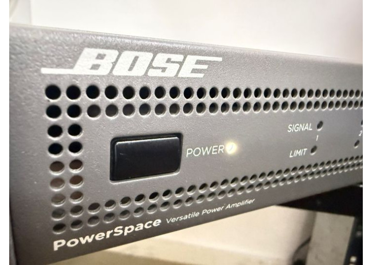 Bose Professional PowerSpace P4300A 4-Channel 300W Amplifier