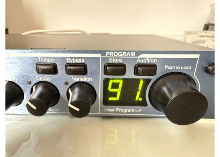 Lexicon MX200 Dual Reverb Effects Processor, Model LEXMX200V-EU