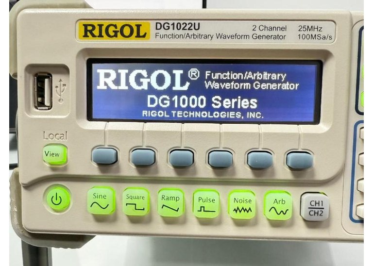 RIGOL DG1022U Arbitrary Waveform Function Generator AWG 25MHZ 2 output RIGOL DG1022U Arbitrary Waveform Function Generator AWG 25MHZ 2 output