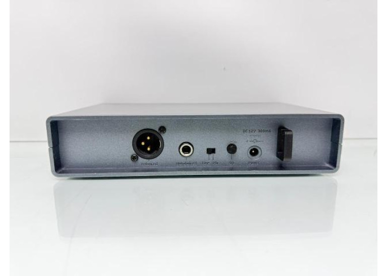 Sennheiser EM-XSW 1 Wireless Receiver With SK-XSW Bodypack Transmitter Sennheiser EM-XSW 1 Wireless Receiver With SK-XSW Bodypack Transmitter