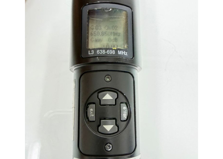 Shure UR2/SM58 - FREQ Range L3 Band, 638-698MHz