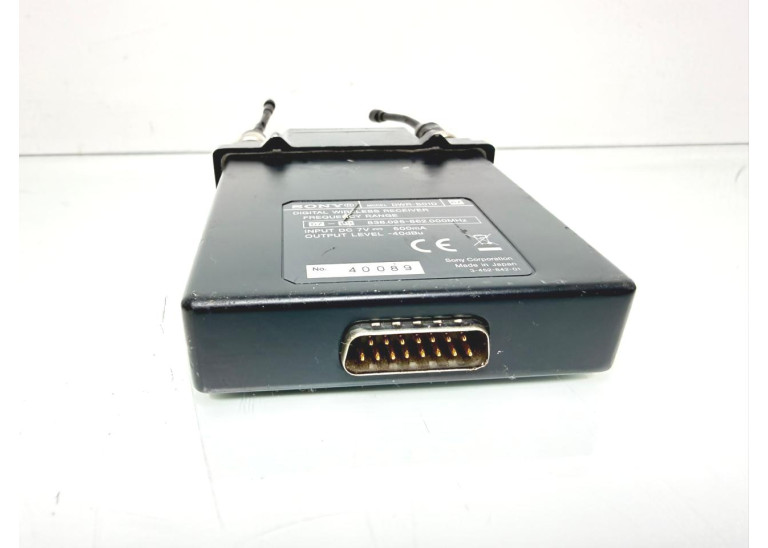 Sony DWR-S01D Dual Channel Digital Receiver Ch 67-69, 838.025-862.000 MHz