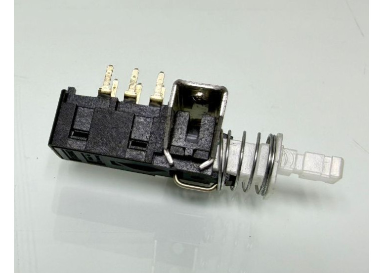 Studer 1.820.731.01 Push-Button Switch A812 A810 Studer 1.820.731.01 Push-Button Switch A812 A810