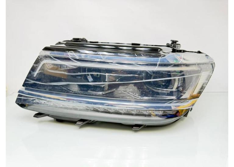 VOLKSWAGEN TIGUAN 2017-2020 LED HEADLIGHT (Right & Lift)