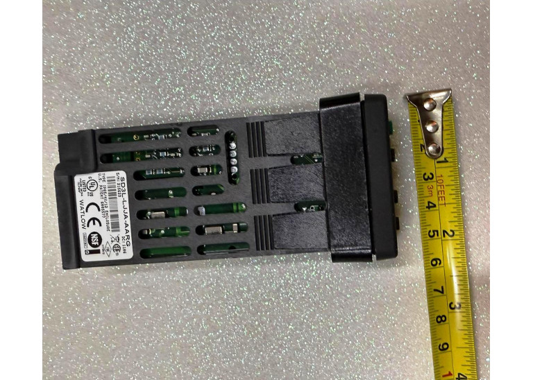 Watlow SD3L-LJJA-AARG 24 VDC, 1/32 DIN, Limit SD Limit Controller